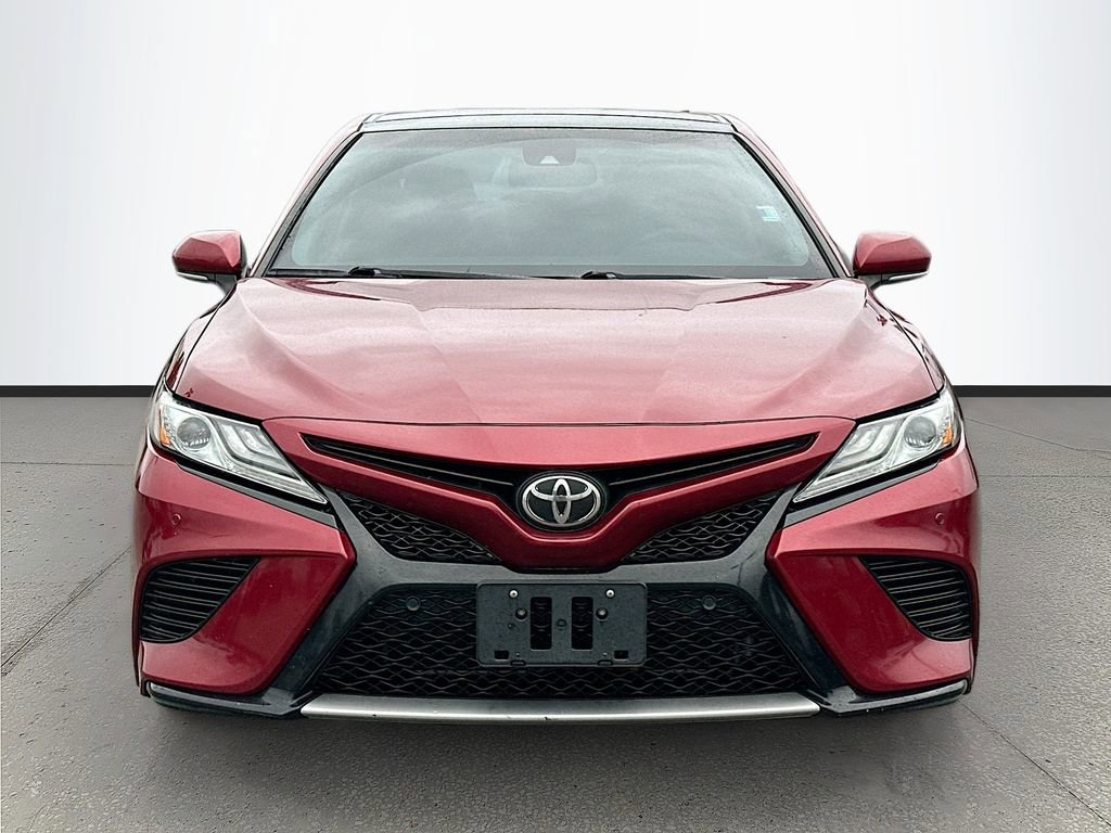 Used 2018 Toyota Camry XSE image 2