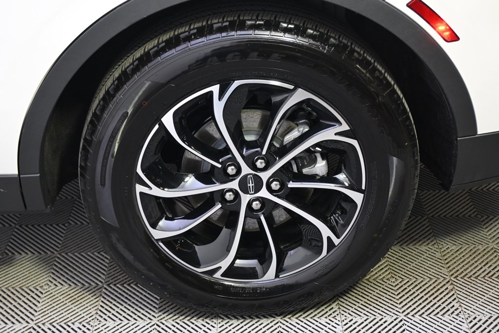 New 2026 Lincoln Nautilus Premier w/ Equipment Group 102A image 20