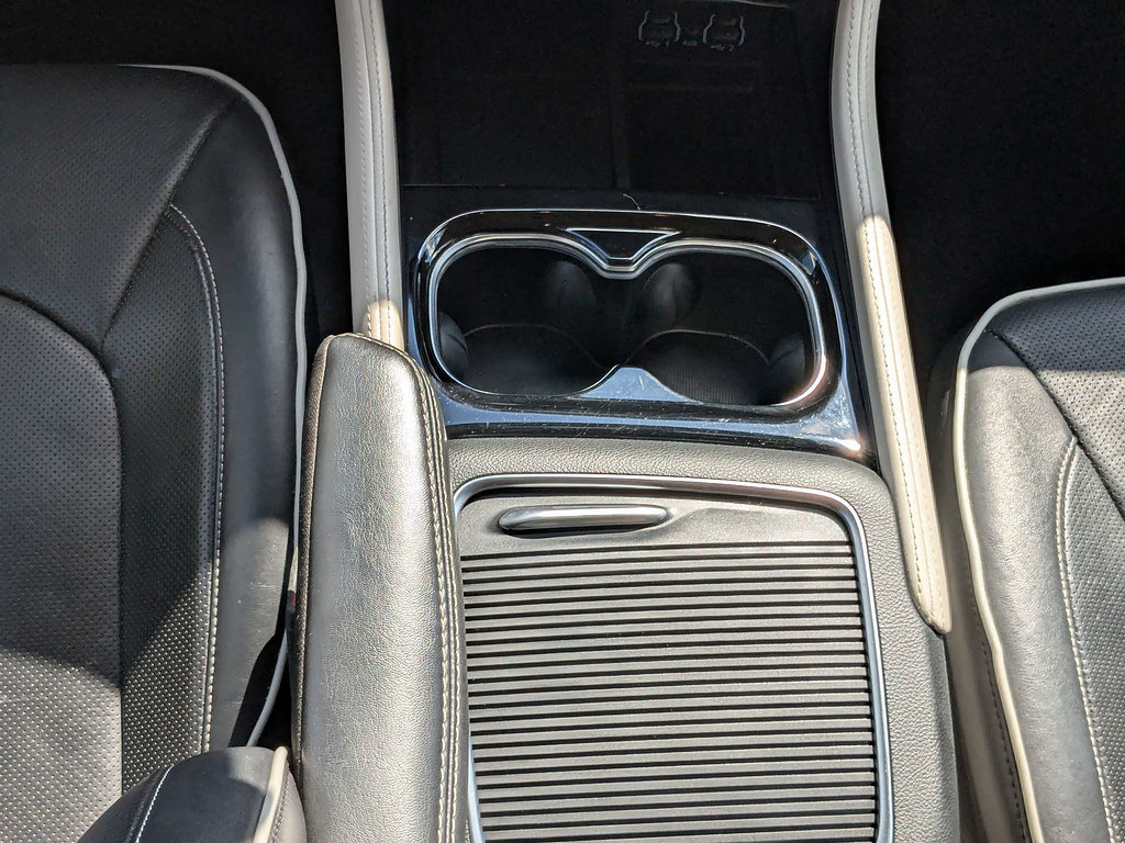 Certified 2023 Chrysler Pacifica Limited FWD image 21