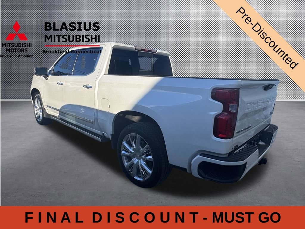 Used 2023 Chevrolet Silverado 1500 High Country w/ High Country Premium Package AWD/4WD image 6