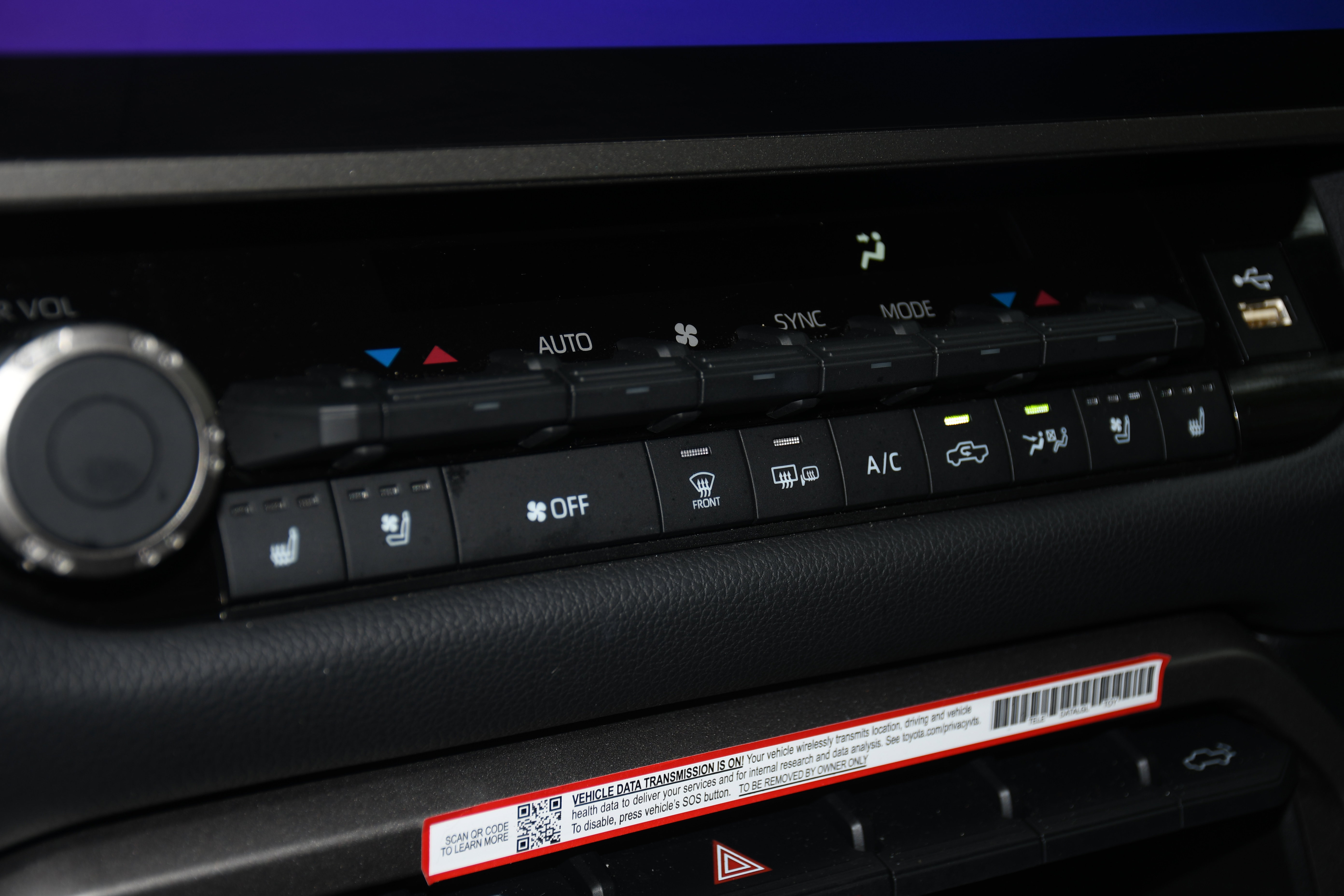 Used 2025 Toyota Tundra Limited image 15