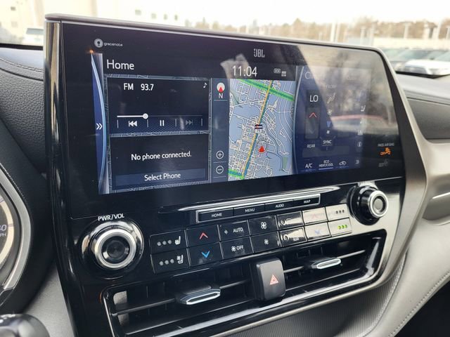 Used 2022 Toyota Highlander Limited image 16