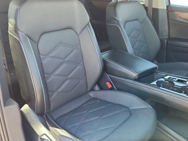 Used 2024 Volkswagen Atlas SE AWD/4WD image 14