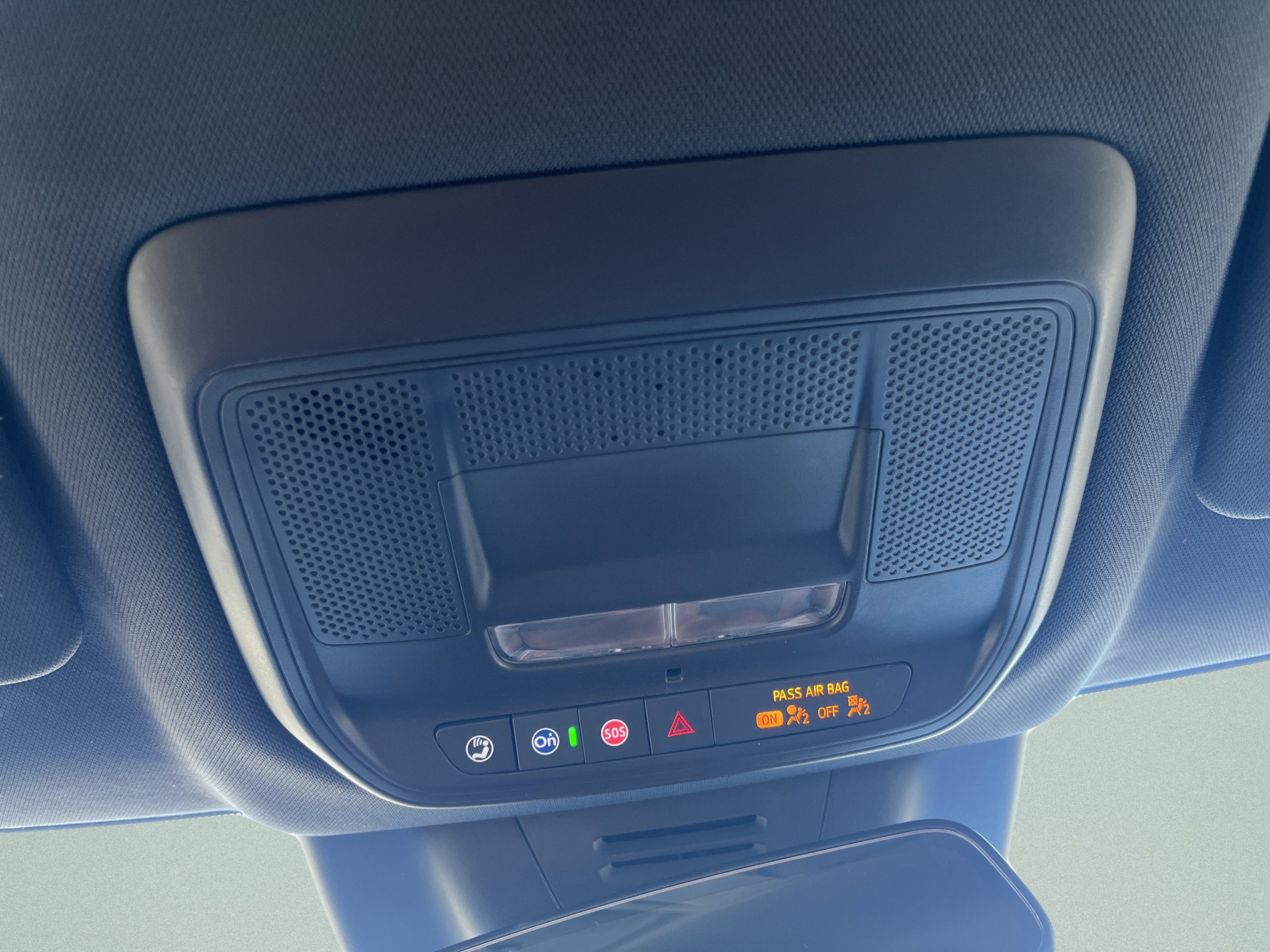 Used 2025 Chevrolet Equinox EV LT image 20