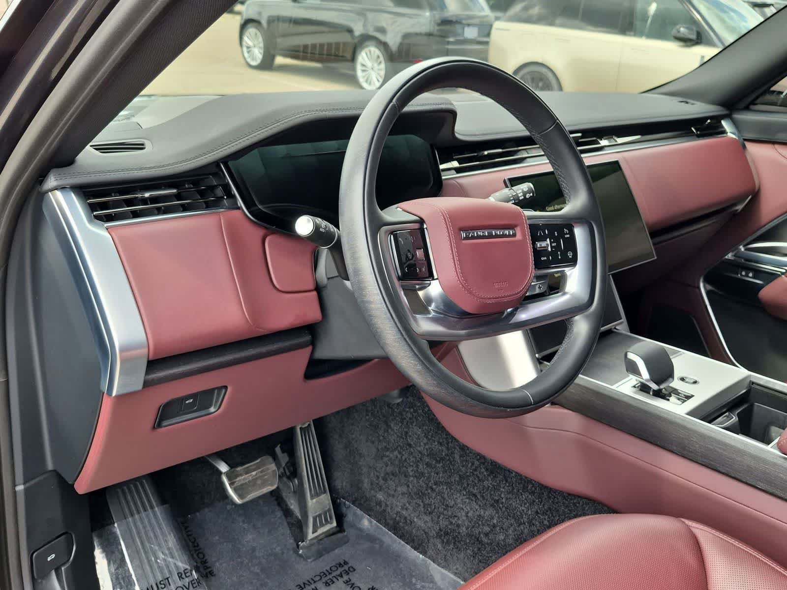 Used 2025 Land Rover Range Rover SE AWD/4WD video 2