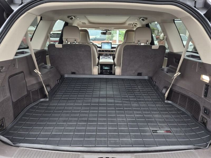 Used 2020 Lincoln Aviator Reserve w/ Equipment Group 202A image 18