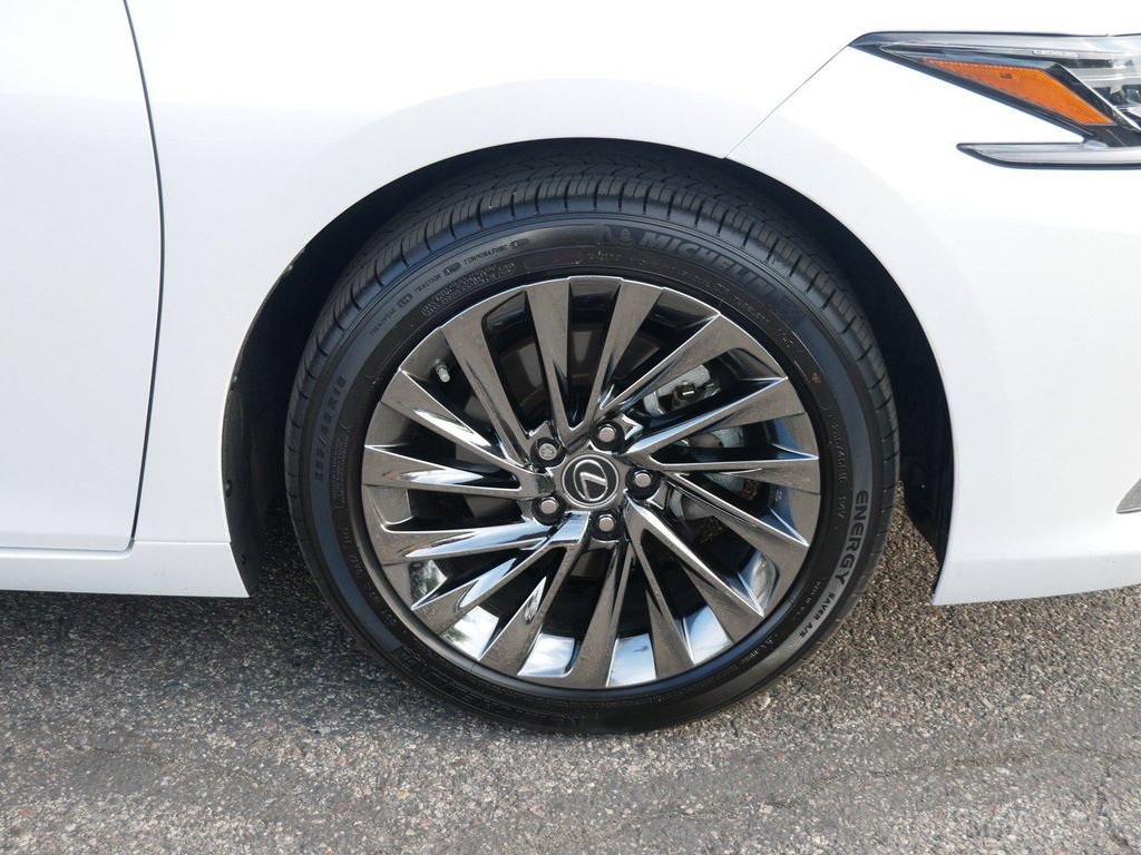 Certified 2025 Lexus ES 350 Ultra Luxury w/ Accessory Package (Z2) FWD image 8