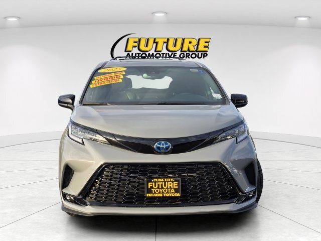 Certified 2025 Toyota Sienna XSE w/ XSE Plus Package AWD/4WD image 2
