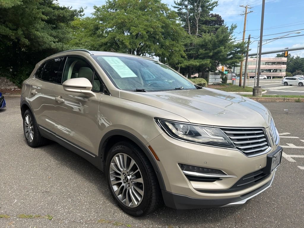 Used 2017 Lincoln MKC Reserve AWD/4WD image 2