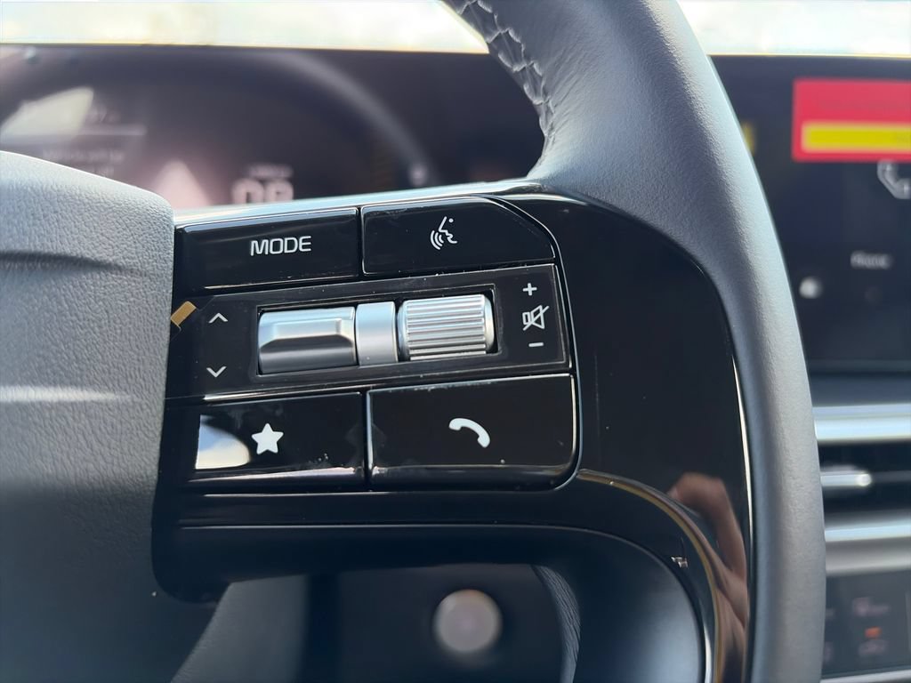 New 2026 Kia Sorento S AWD/4WD image 12