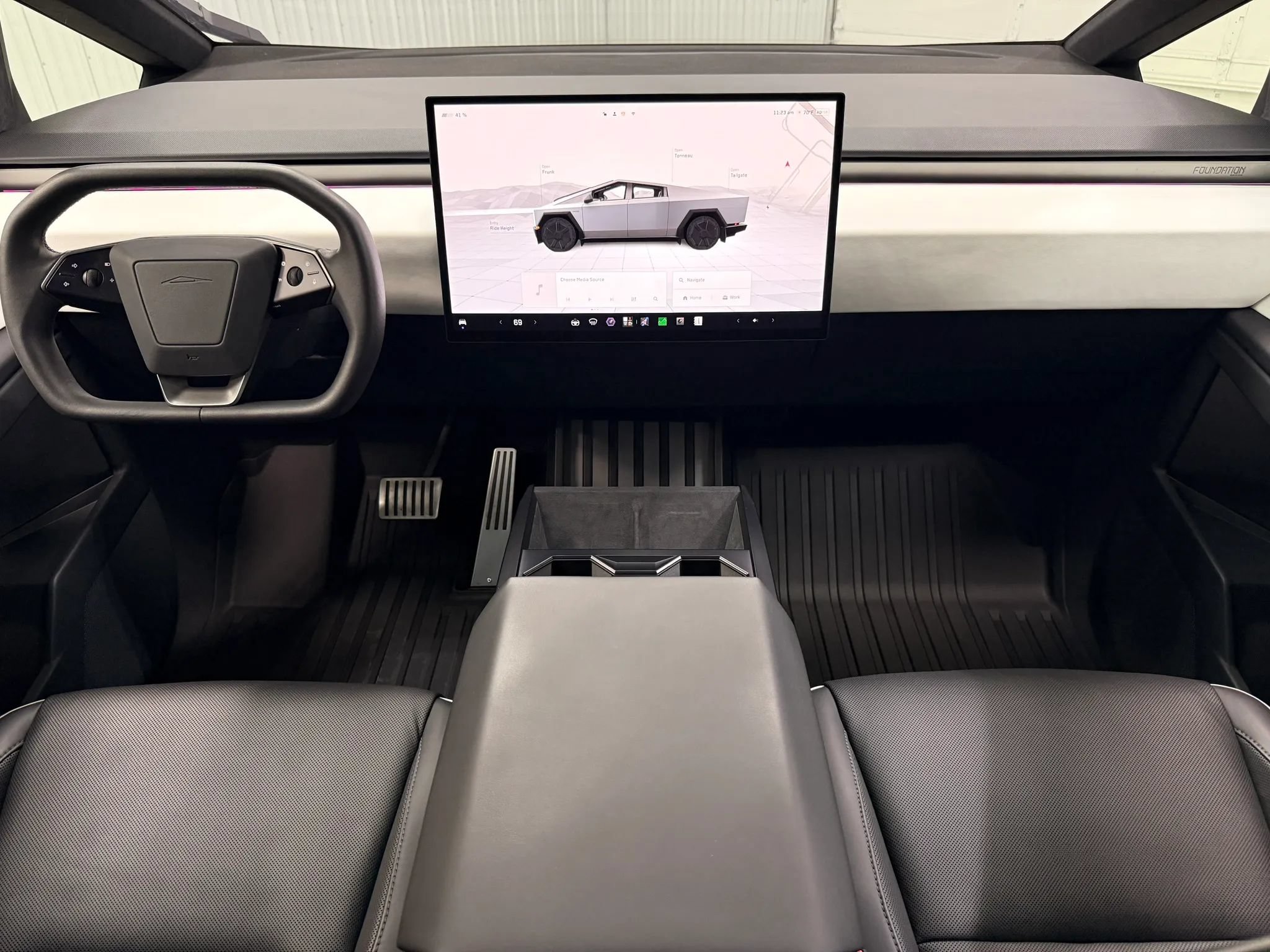 Used 2024 Tesla Cybertruck AWD Crew Cab image 14
