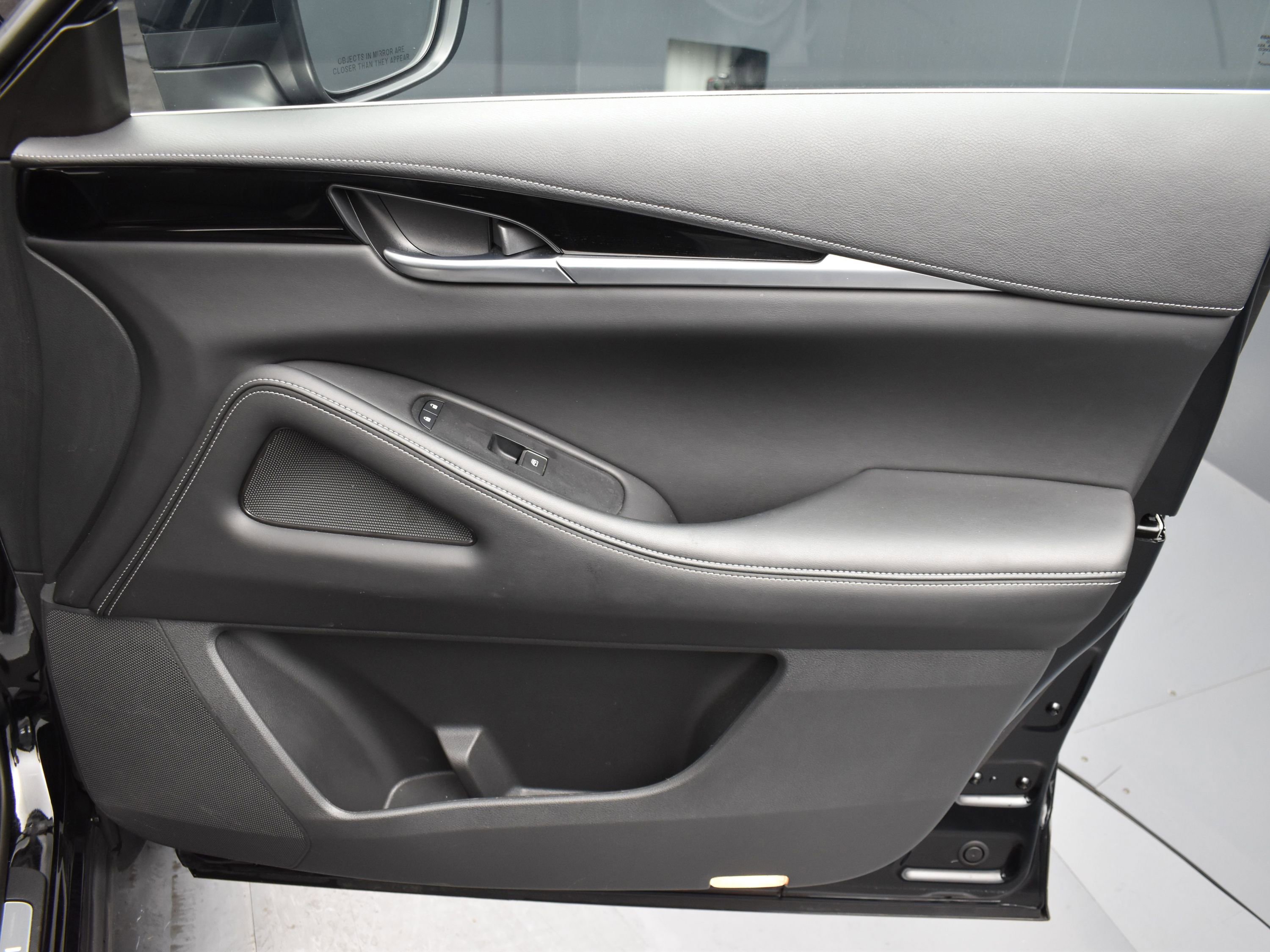 Used 2023 INFINITI QX60 Pure image 6