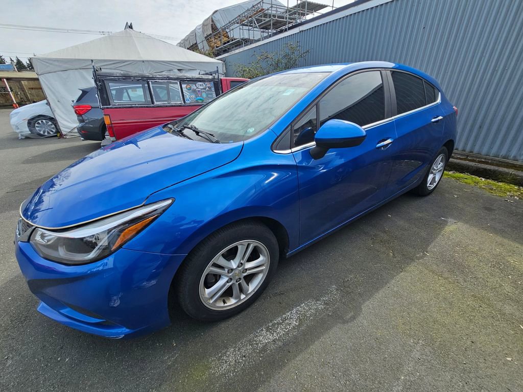Used 2018 Chevrolet Cruze LT w/ Convenience Package image 5