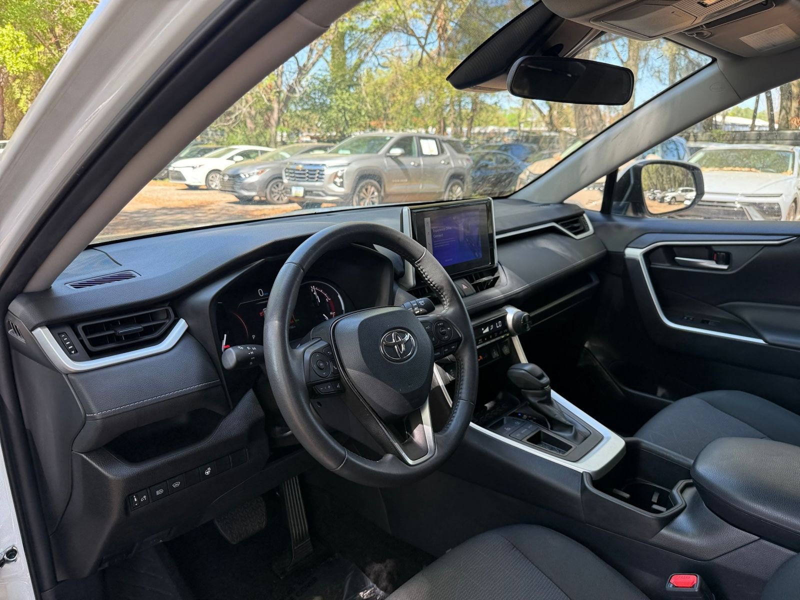 Used 2025 Toyota RAV4 XLE w/ Weather Package FWD image 30