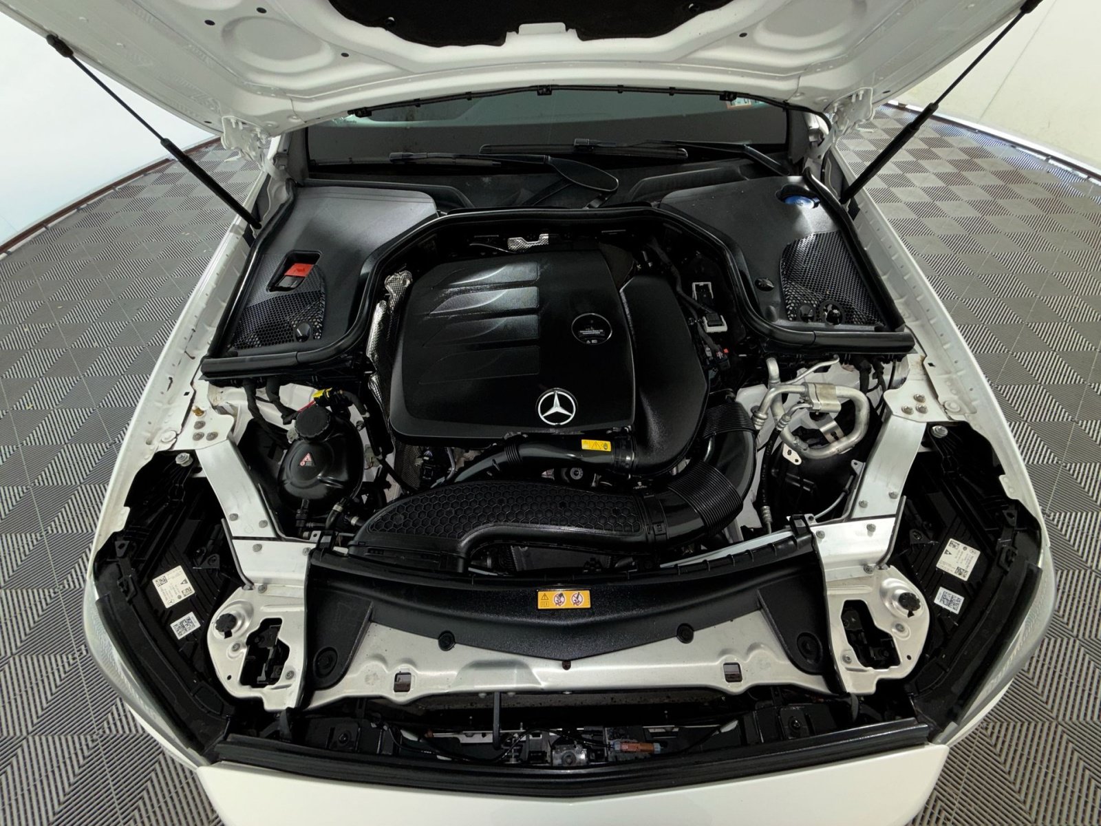 Used 2023 Mercedes-Benz E 350 4MATIC Sedan image 28