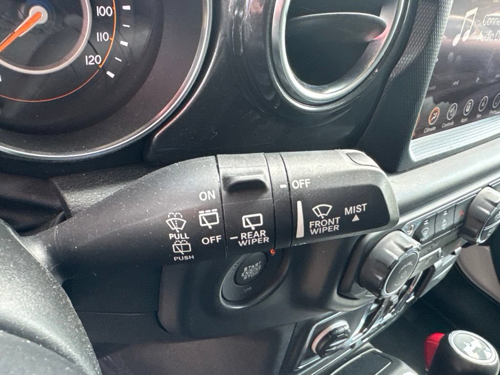 Used 2023 Jeep Wrangler Unlimited Sahara AWD/4WD image 40