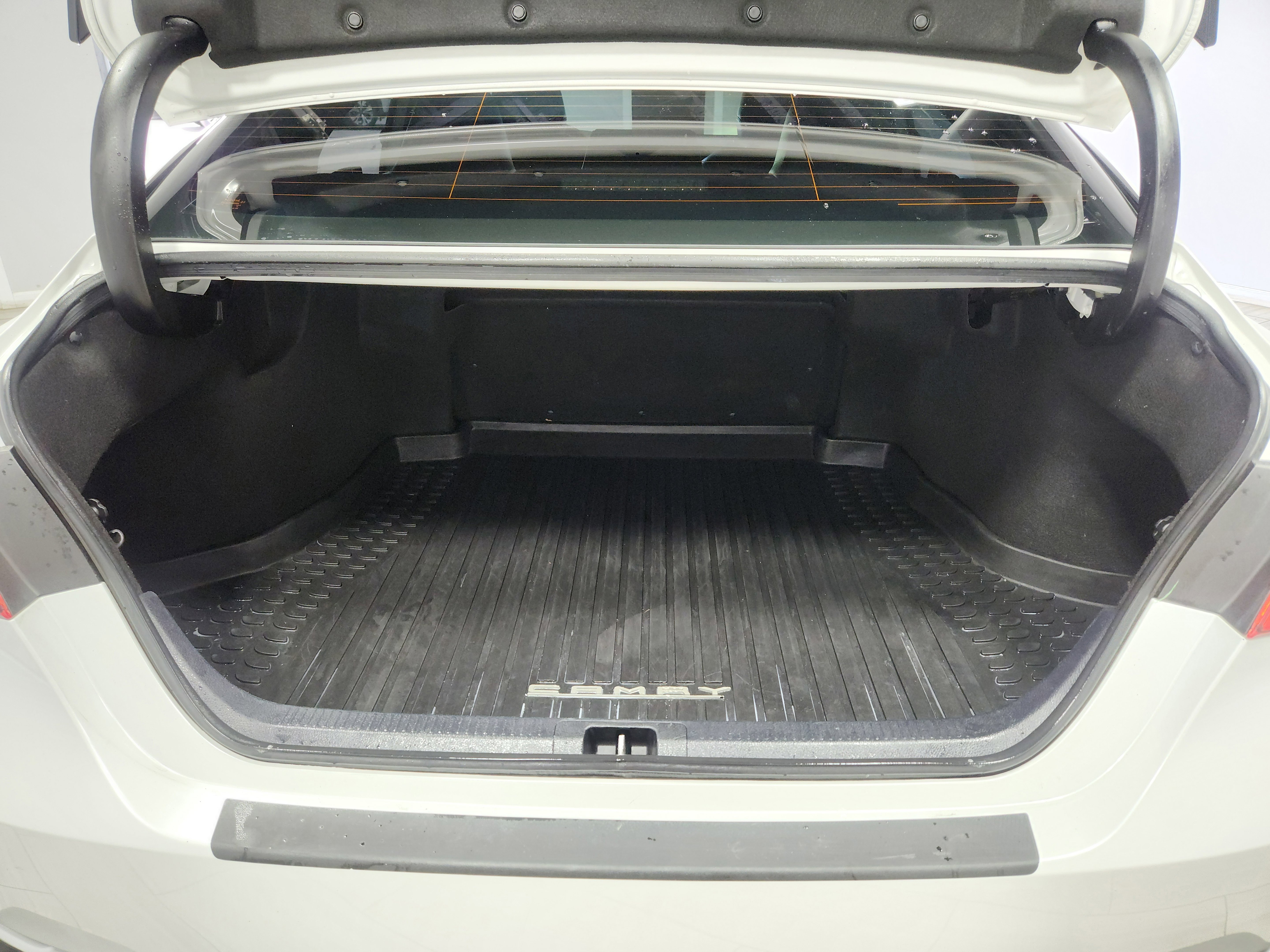 Used 2020 Toyota Camry TRD FWD image 14