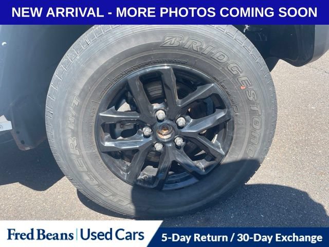 Used 2023 Jeep Gladiator Sport AWD/4WD image 15
