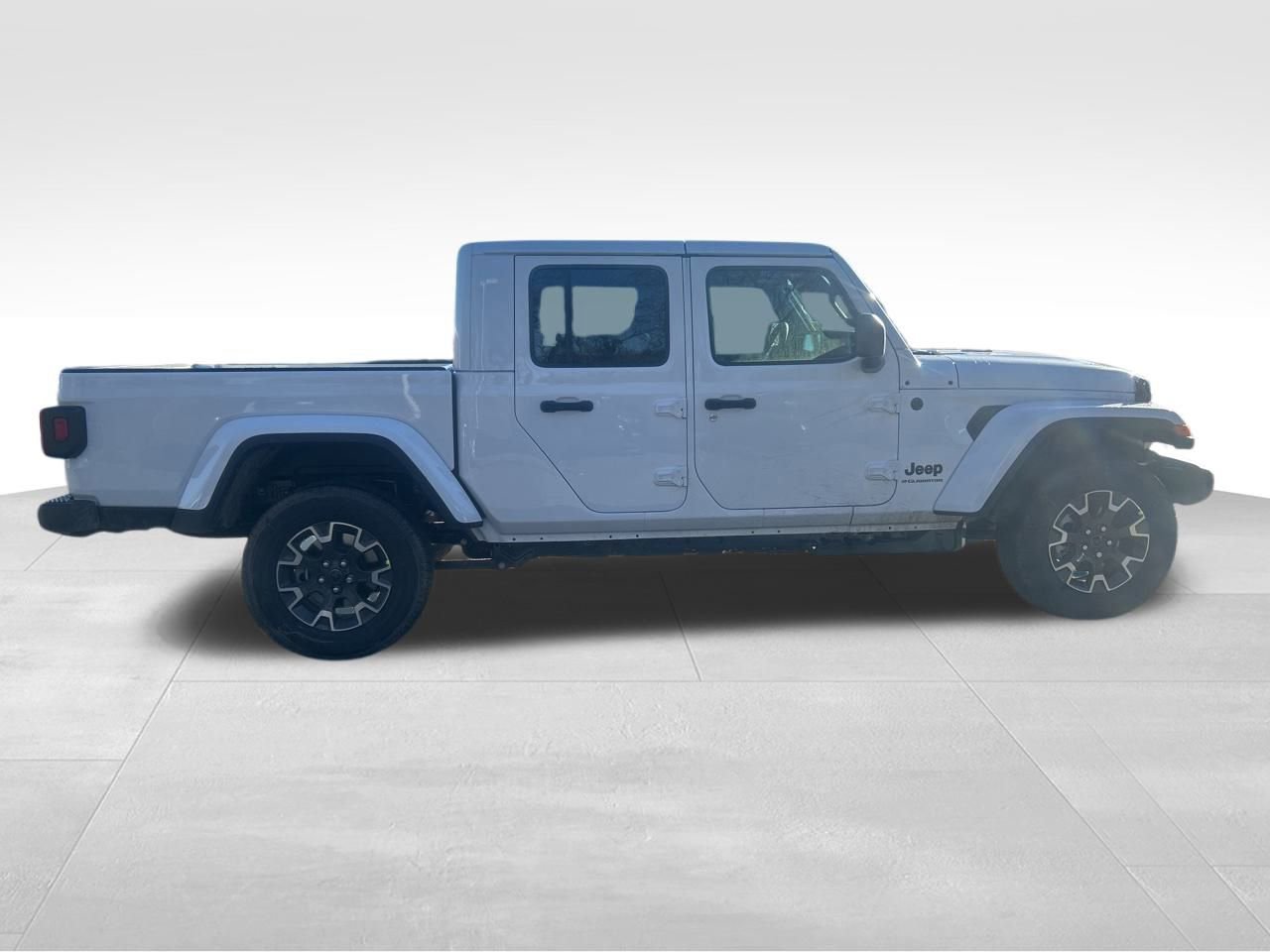 New 2026 Jeep Gladiator Sahara image 6