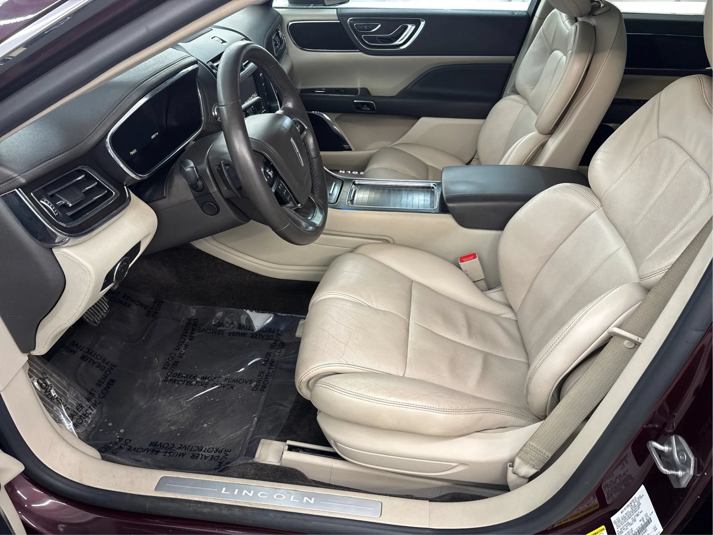 Used 2017 Lincoln Continental Select FWD image 13