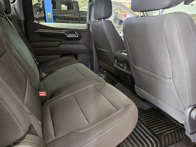 Used 2024 Chevrolet Silverado 1500 LT Trail Boss w/ Convenience Package II image 28