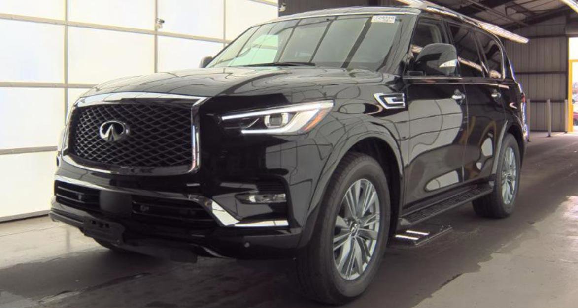 Used 2024 INFINITI QX80 Luxe w/ Cargo Package