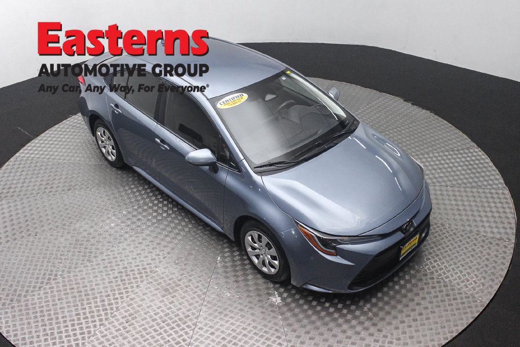 Used 2023 Toyota Corolla LE FWD image 4