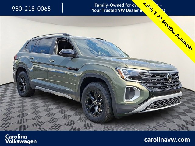 New 2025 Volkswagen Atlas Peak Edition SE image 1