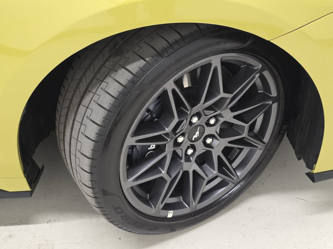 Used 2025 Ford Mustang GT Premium w/ GT Performance Package RWD image 62