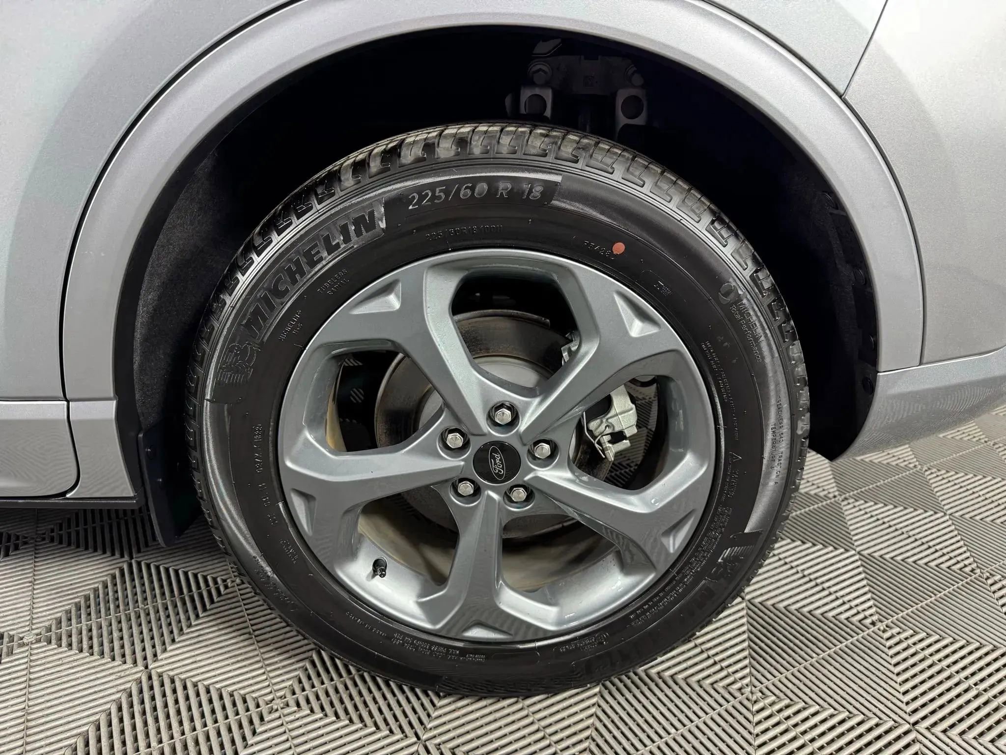 Used 2023 Ford Escape ST-Line image 44