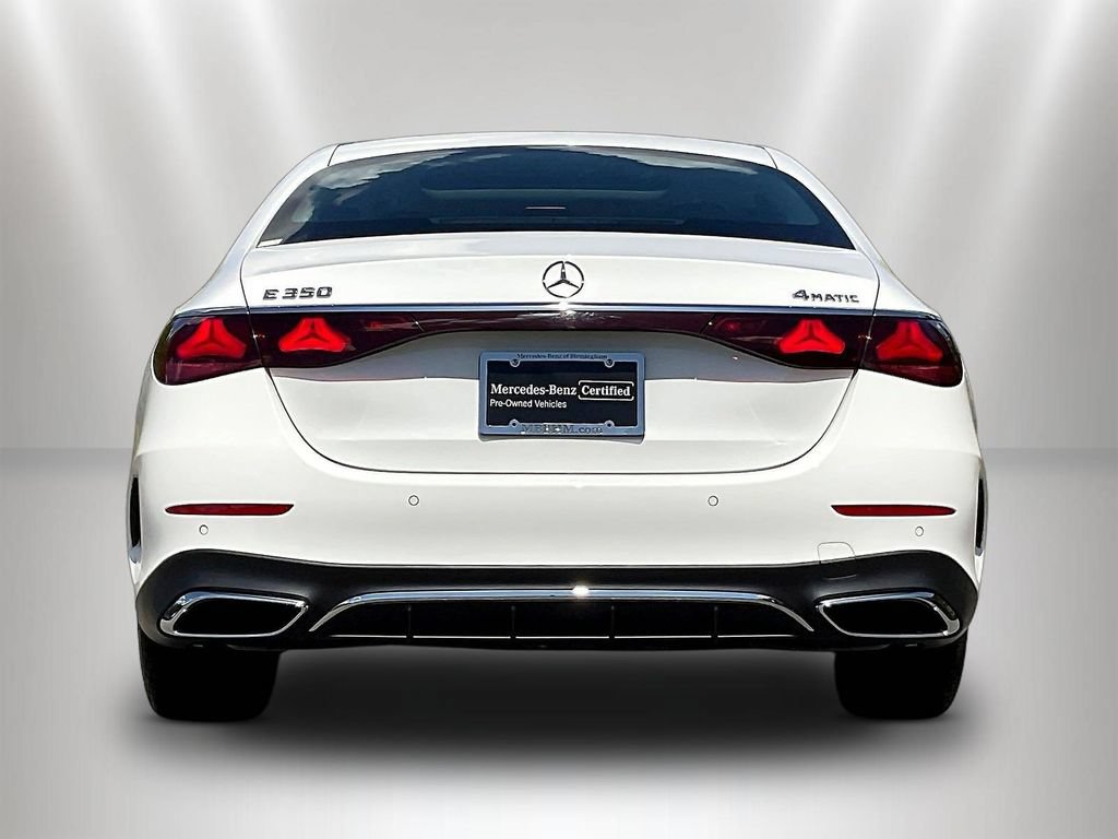 Used 2025 Mercedes-Benz E 350 4MATIC Sedan image 6