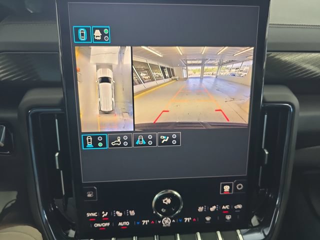 New 2026 GMC Yukon XL AT4 w/ AT4 Premium Package AWD/4WD image 17