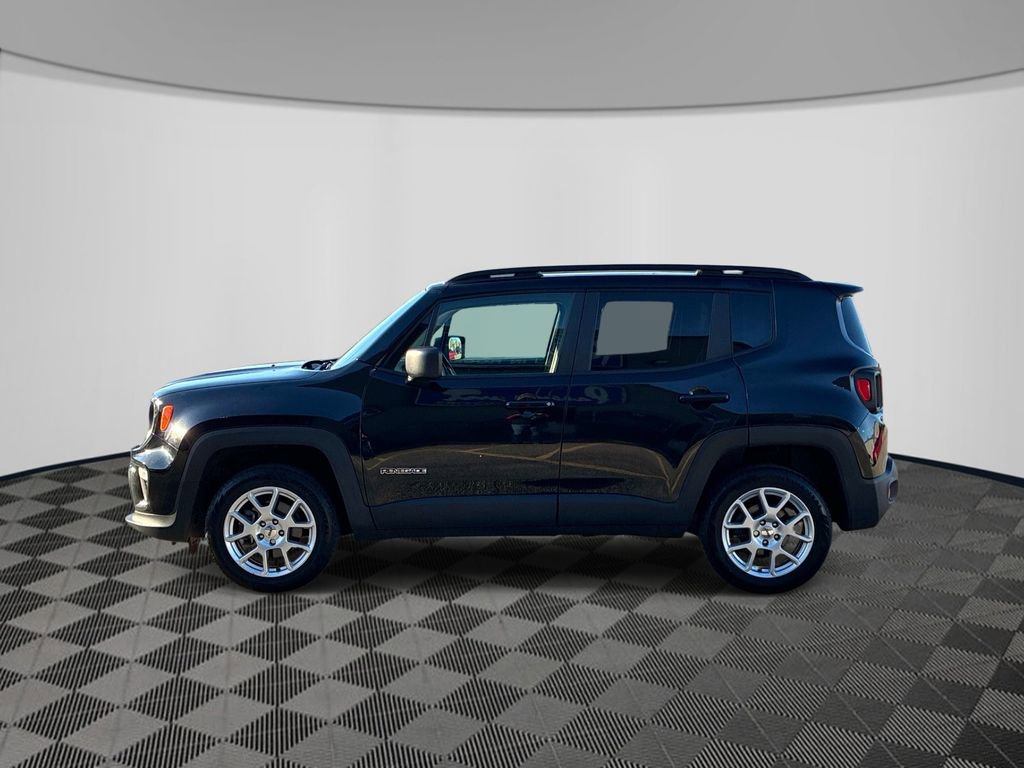 Certified 2023 Jeep Renegade Latitude w/ Premium Group AWD/4WD image 4