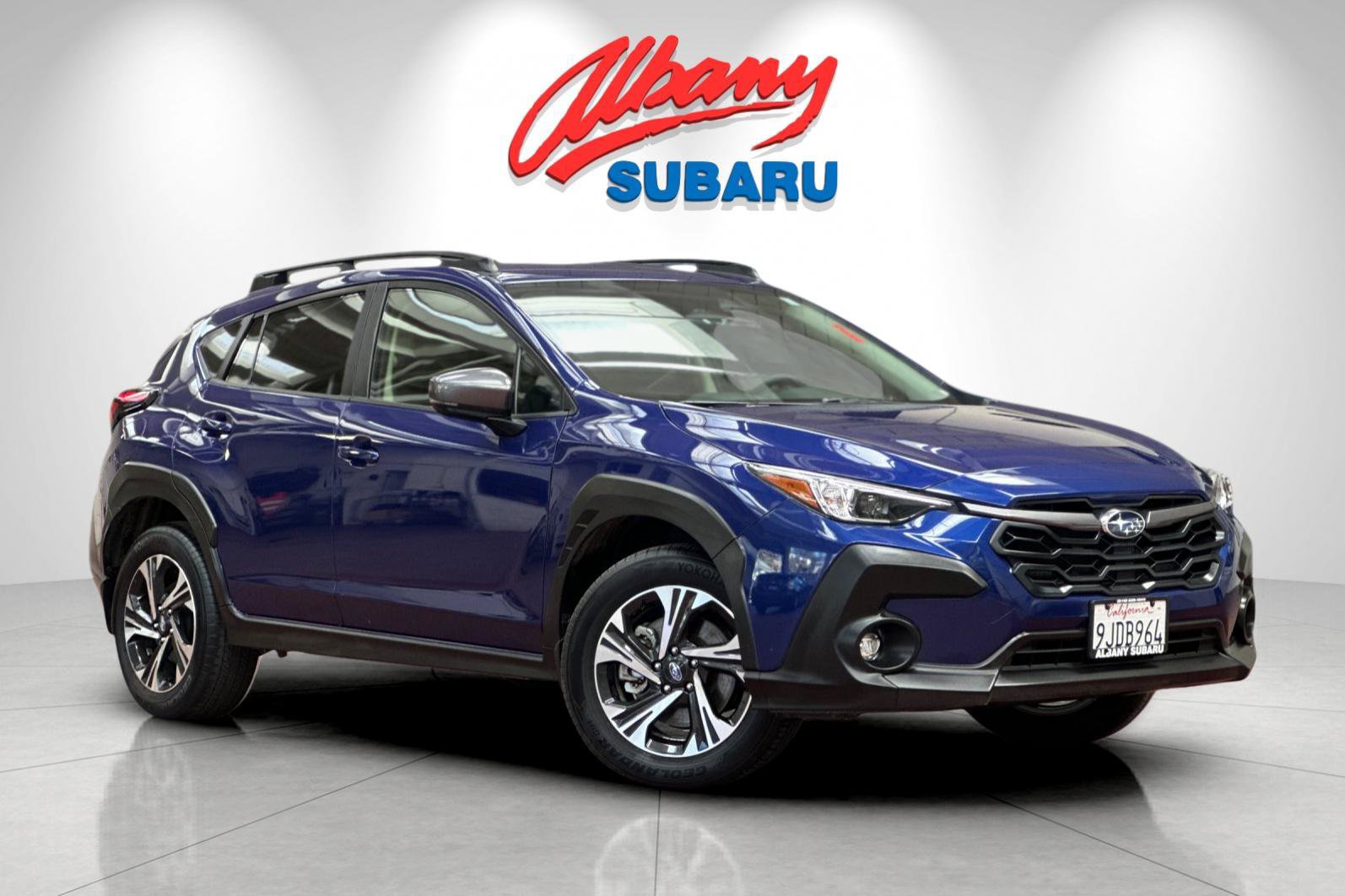 Used 2024 Subaru Crosstrek 2.0i Premium w/ Popular Package #3 AWD/4WD image 2