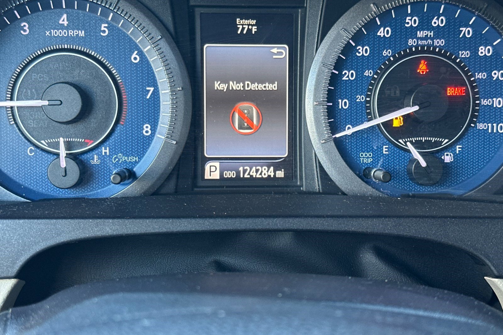 Used 2015 Toyota Sienna XLE w/ XLE Navigation Package image 36