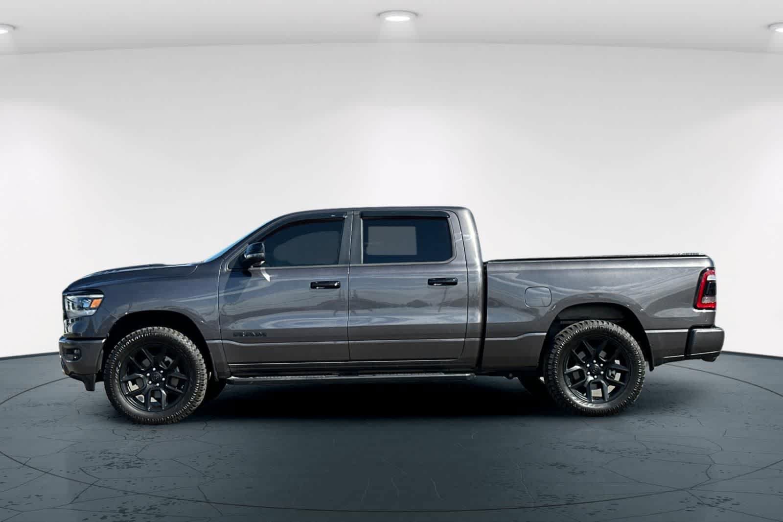 Used 2023 RAM 1500 Laramie AWD/4WD image 9