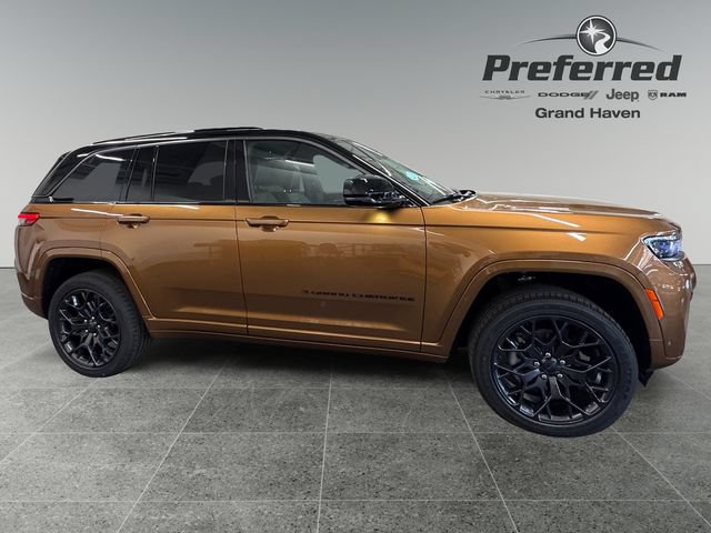 New 2026 Jeep Grand Cherokee Summit AWD/4WD image 9