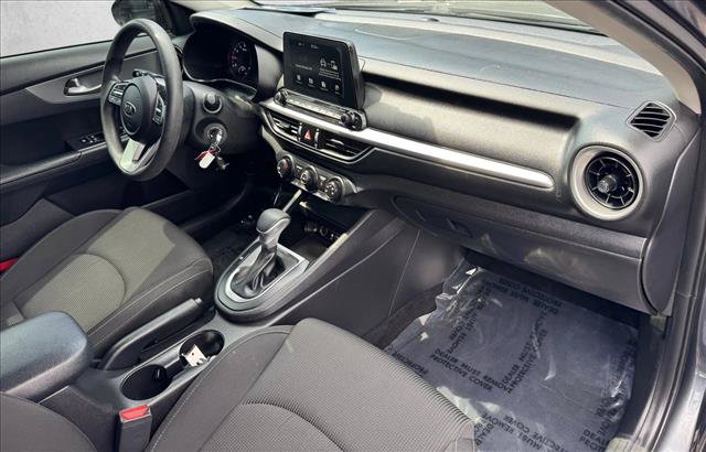Used 2021 Kia Forte LXS FWD image 19
