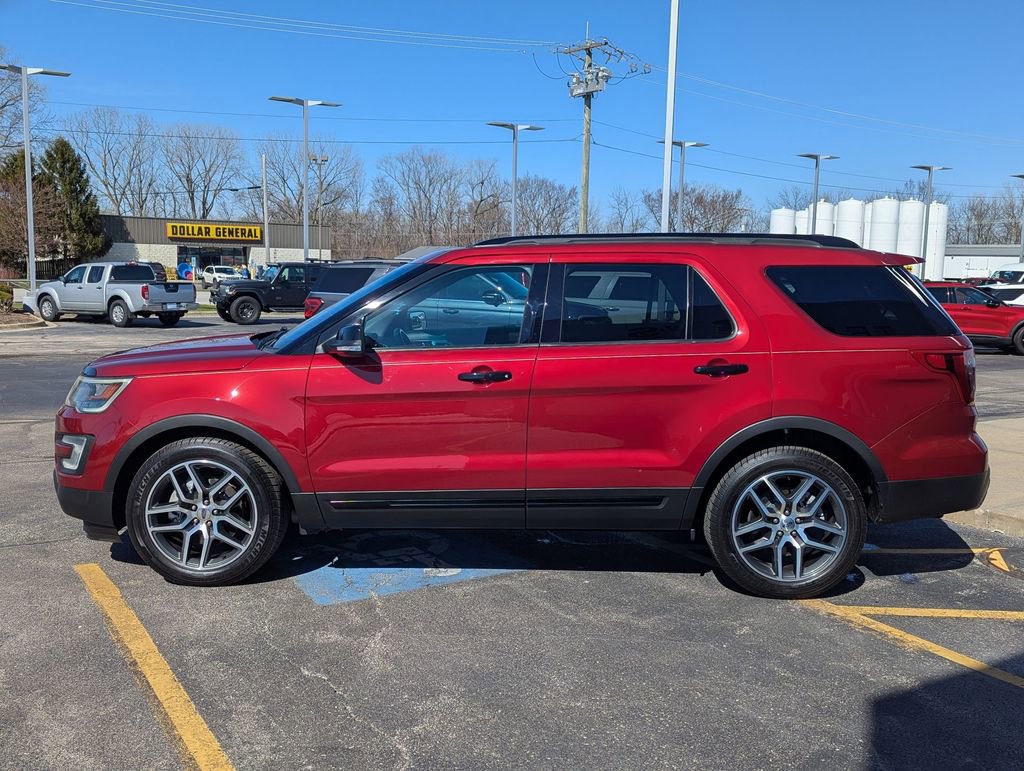 Used 2017 Ford Explorer Sport w/ Equipment Group 401A AWD/4WD image 6