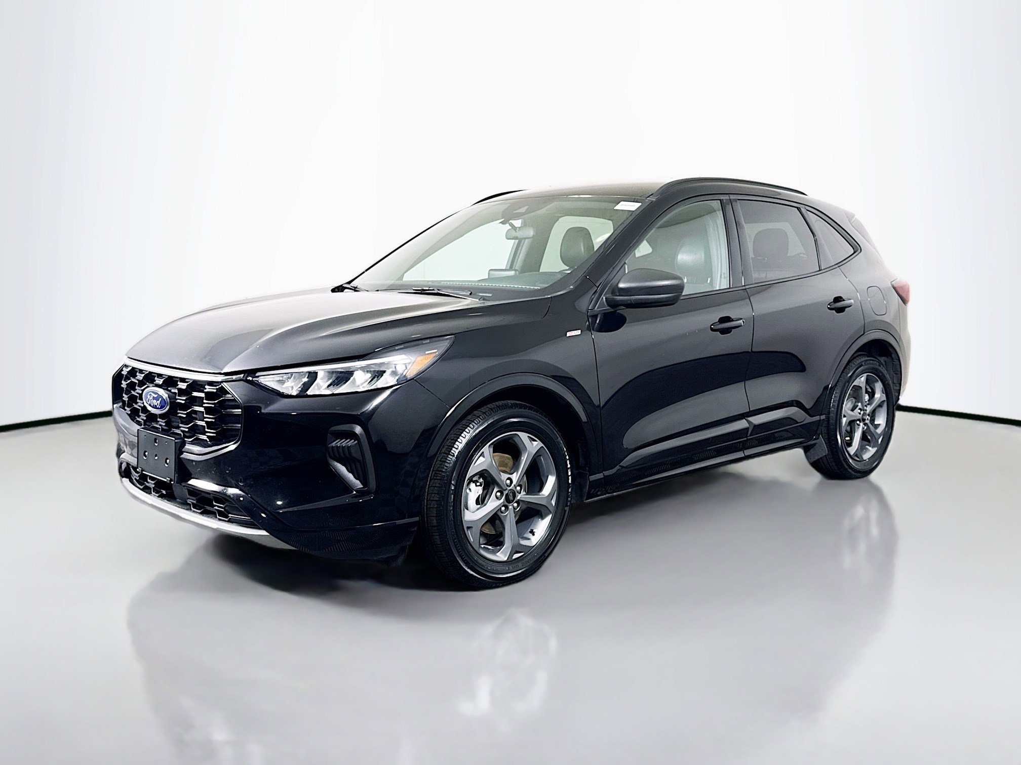 Used 2023 Ford Escape ST-Line image 4