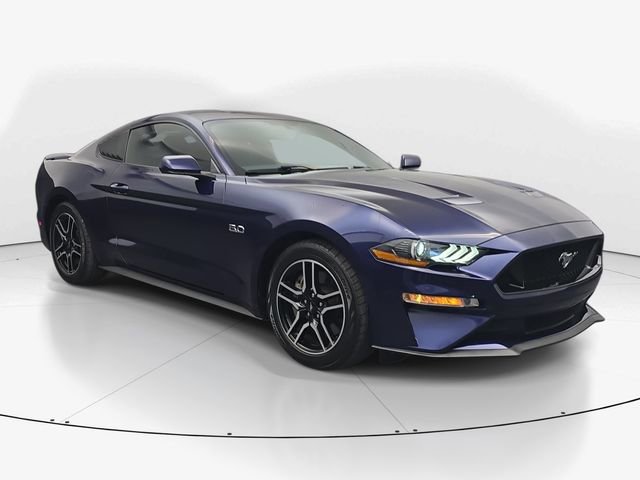 Used 2020 Ford Mustang GT RWD image 2