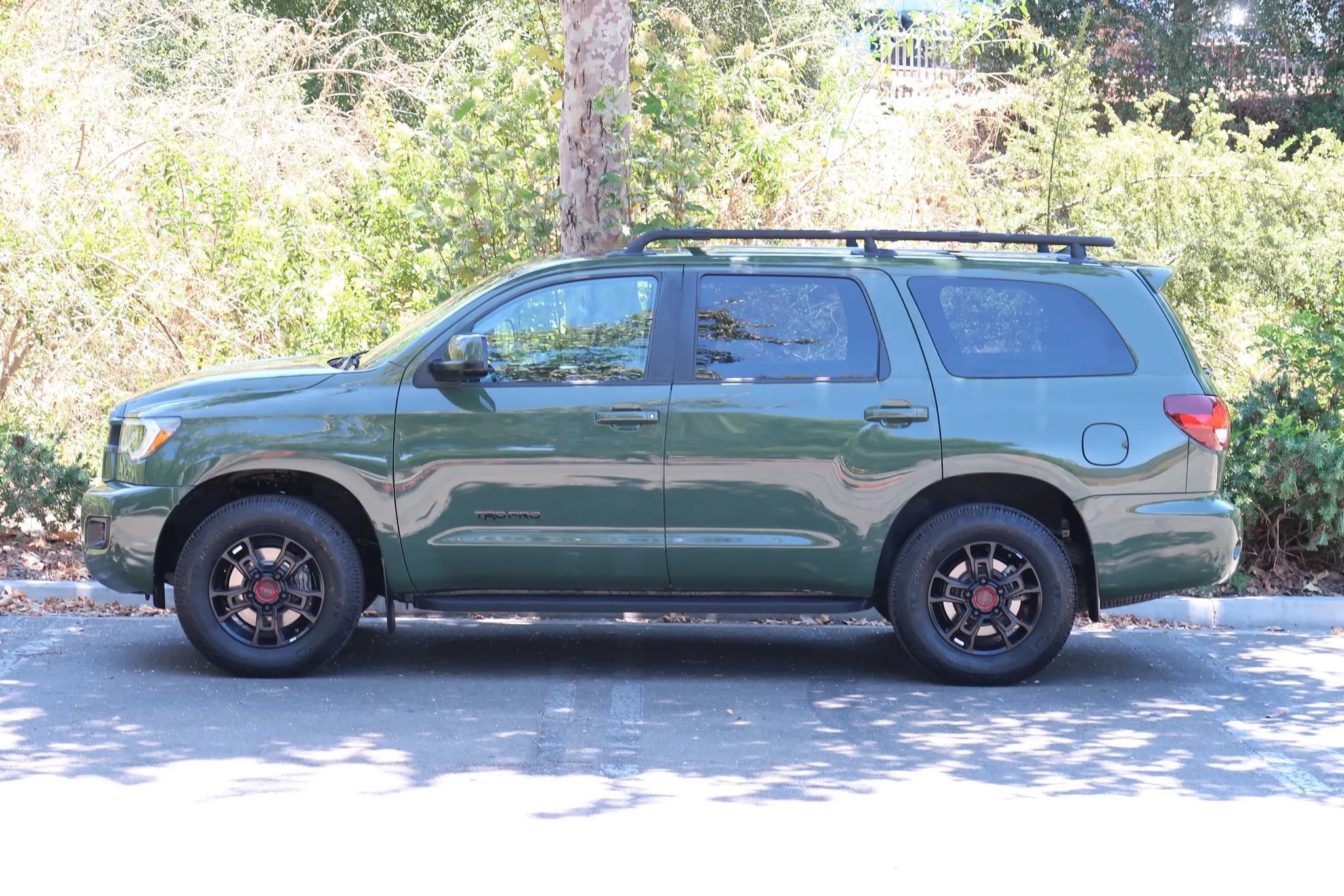 Used 2020 Toyota Sequoia TRD Pro AWD/4WD image 11