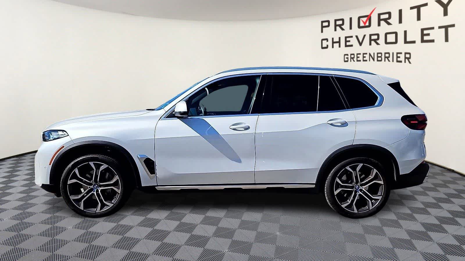 Used 2025 BMW X5 sDrive40i w/ Premium Package RWD image 5