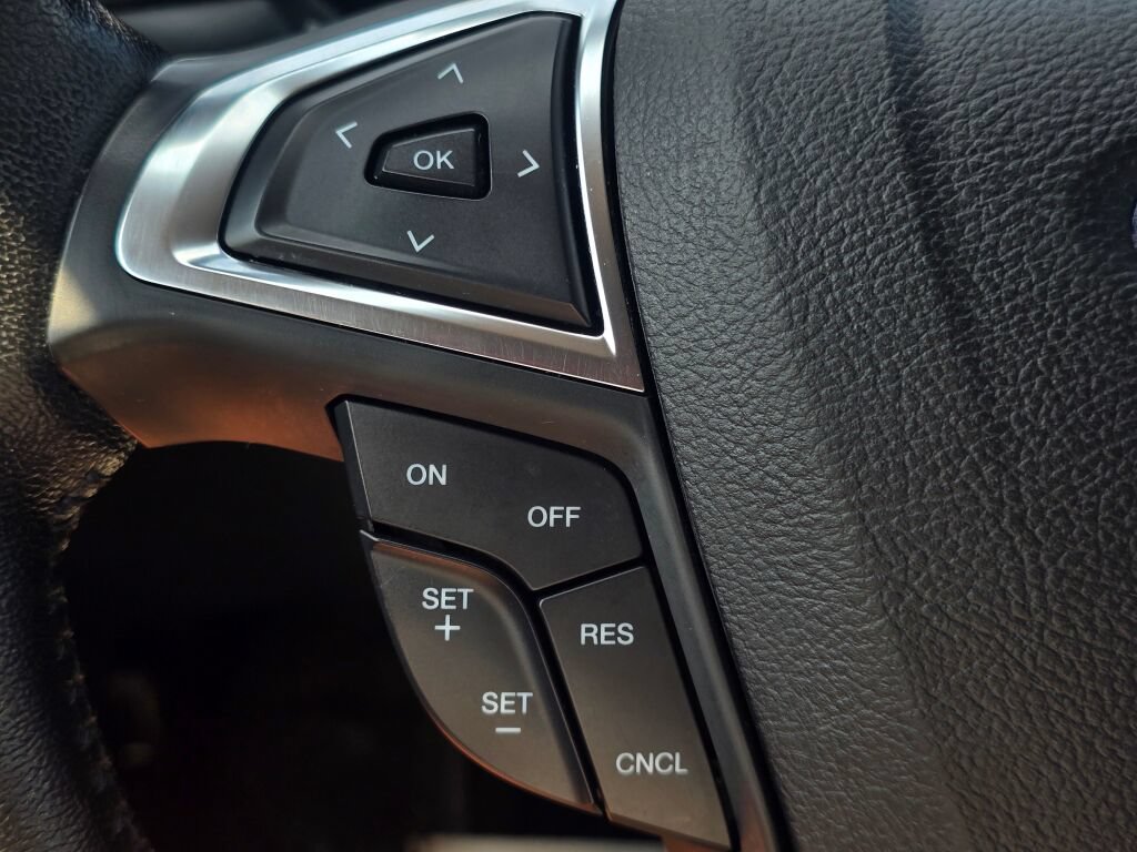 Used 2017 Ford Fusion Energi SE FWD image 30