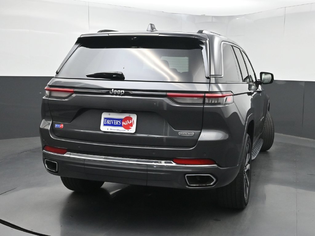 Used 2022 Jeep Grand Cherokee Overland w/ Luxury Tech Group IV RWD image 49