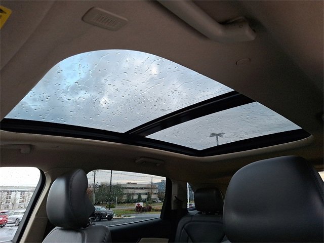 Used 2019 Lincoln Nautilus Reserve image 16