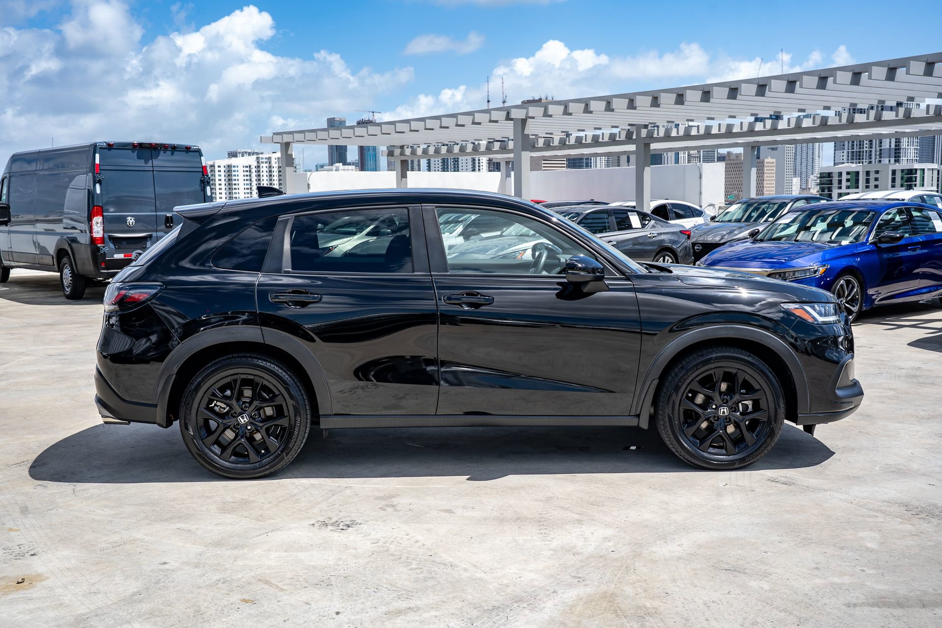 Used 2024 Honda HR-V Sport image 4