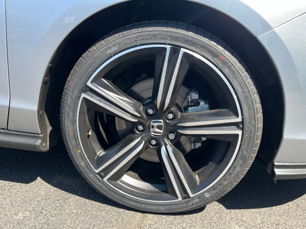Used 2024 Honda Accord Sport image 11