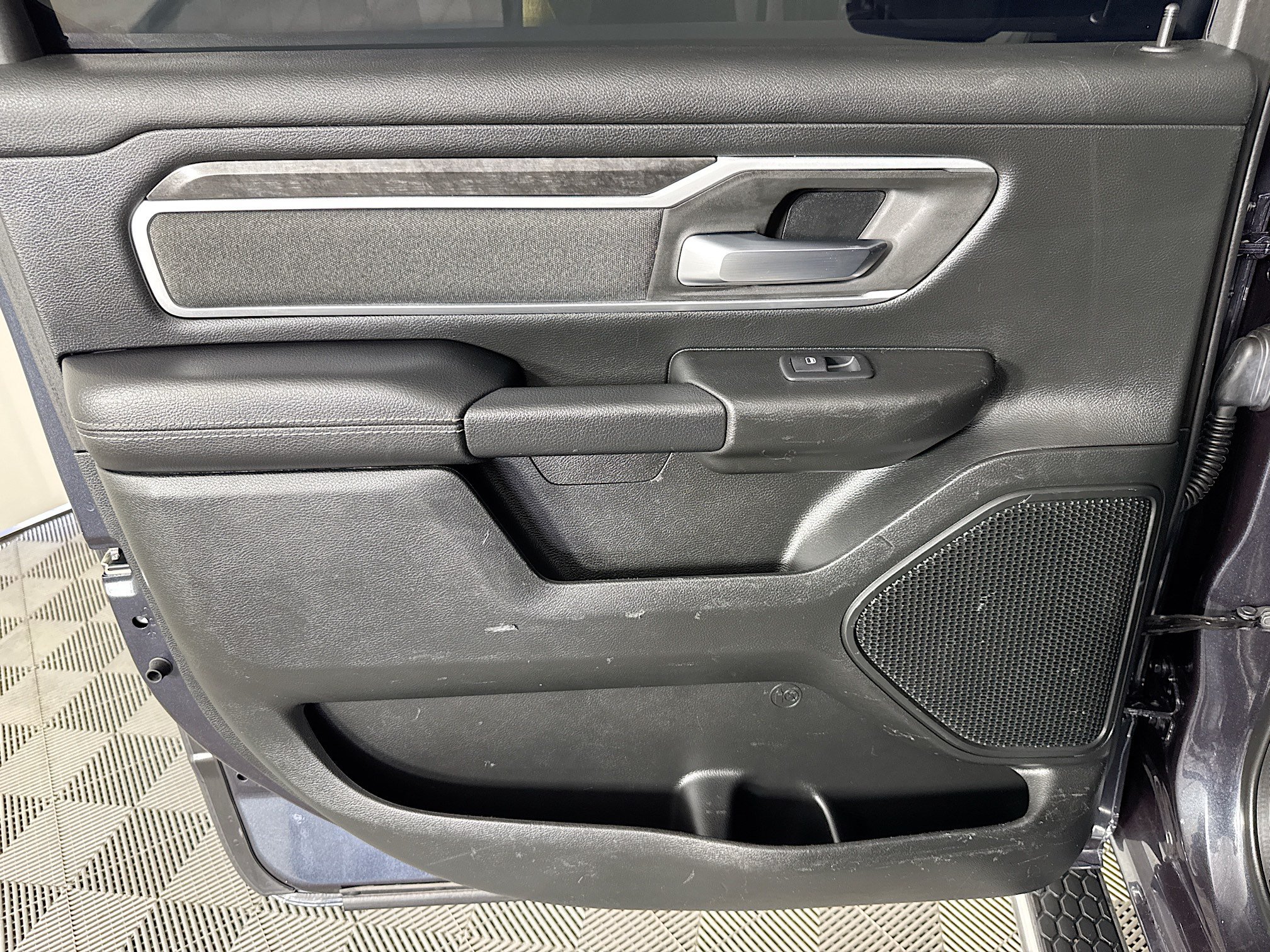 Used 2020 RAM 1500 Big Horn RWD image 24