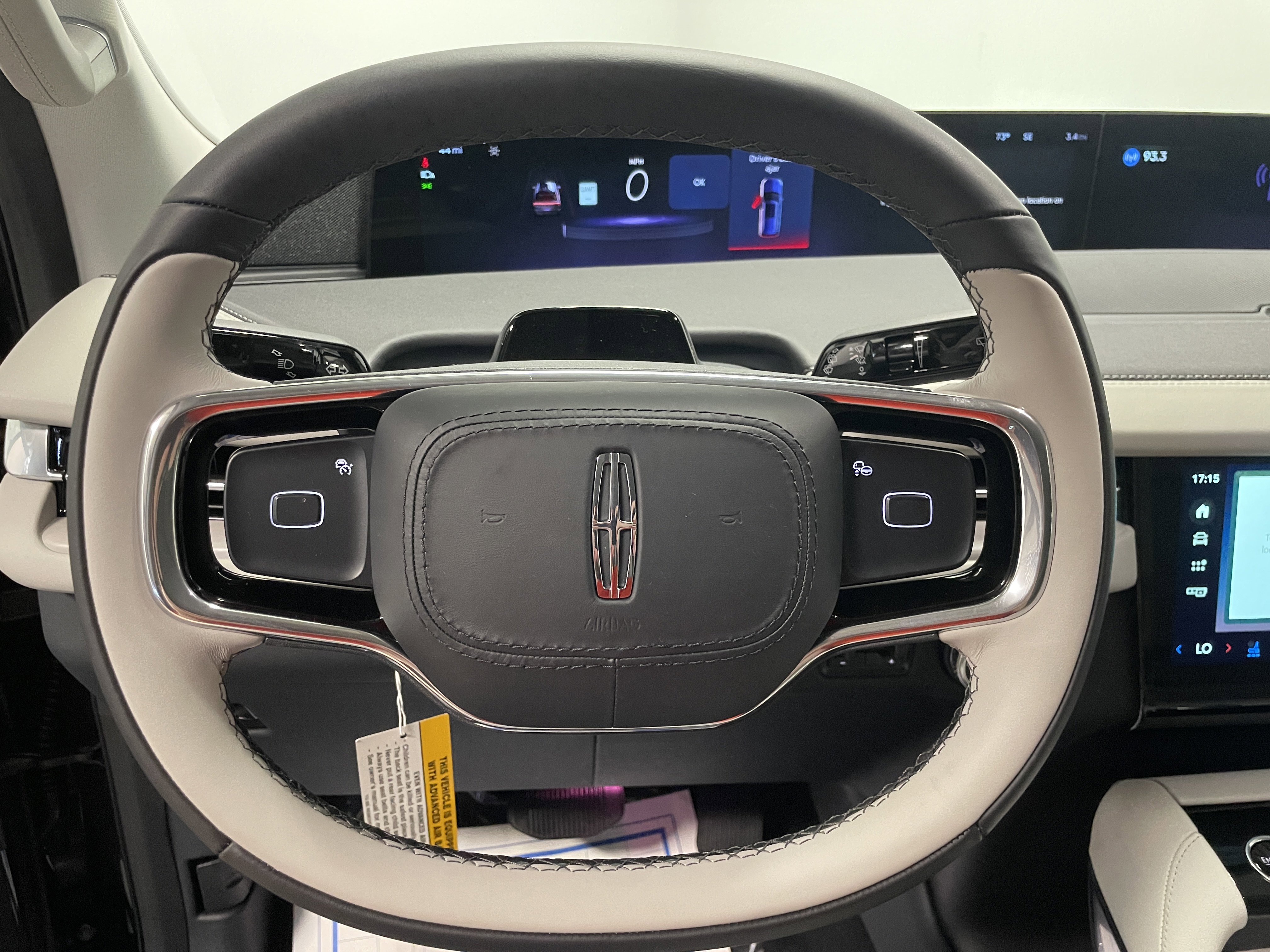 New 2025 Lincoln Navigator Reserve image 21